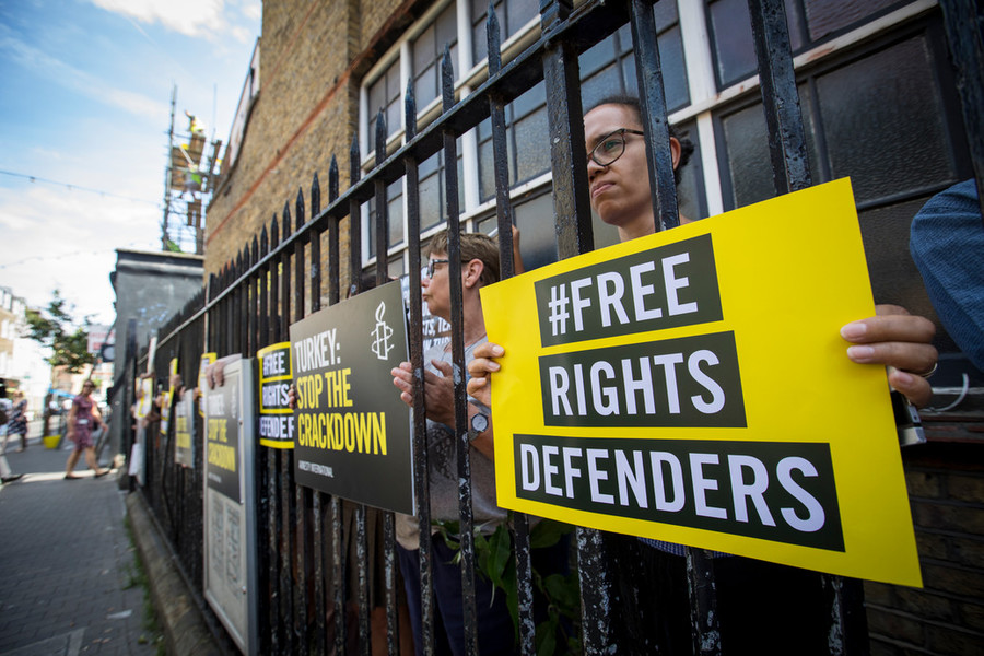 Manifestación a favor de los defensoras y defensores encarcelados en Turquía Manifestación a favor de los defensoras y defensores encarcelados en Turquía