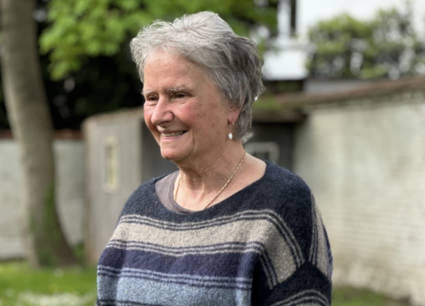 Fotografía de una Cecile sonriente. Ella es activista climática