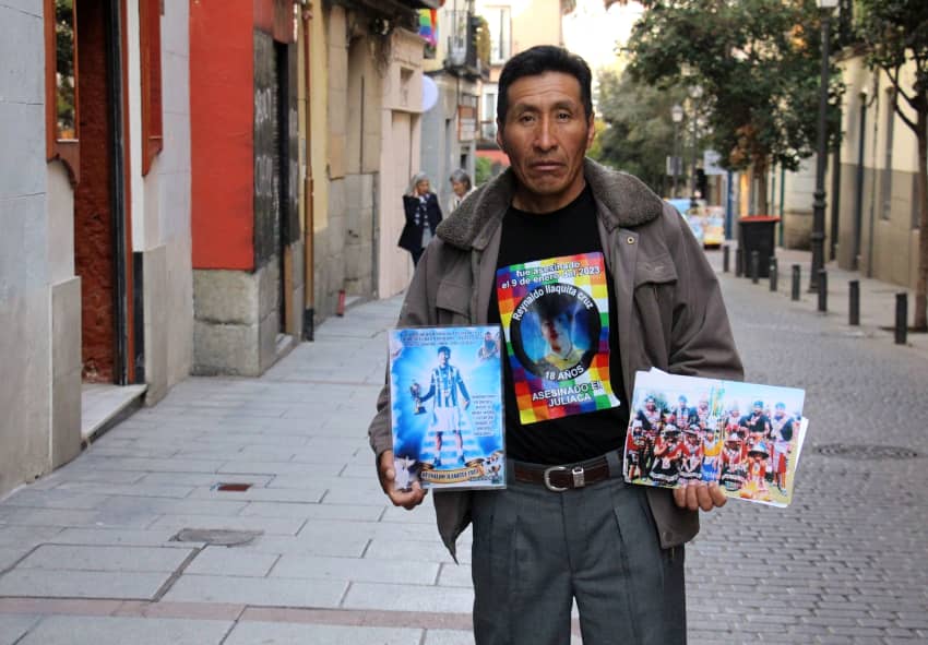 Mario Ilaquita, cuyo hijo de 19 años murió a consecuencia de una bala durante el transcurso de una manifestación en Perú