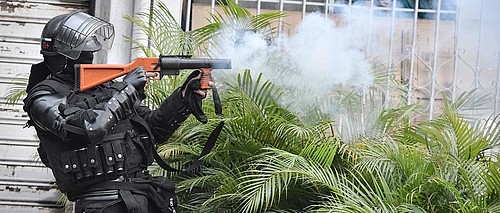 Estados Unidos debe dejar de proveer armas usadas para reprimir protestas en Colombia