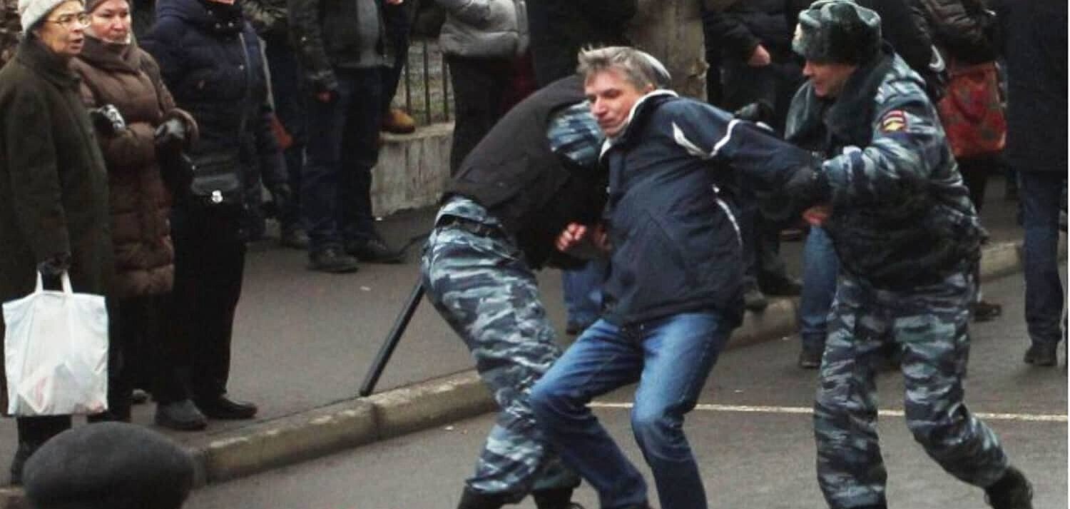 Alexei Gorinov es retenido por la policía