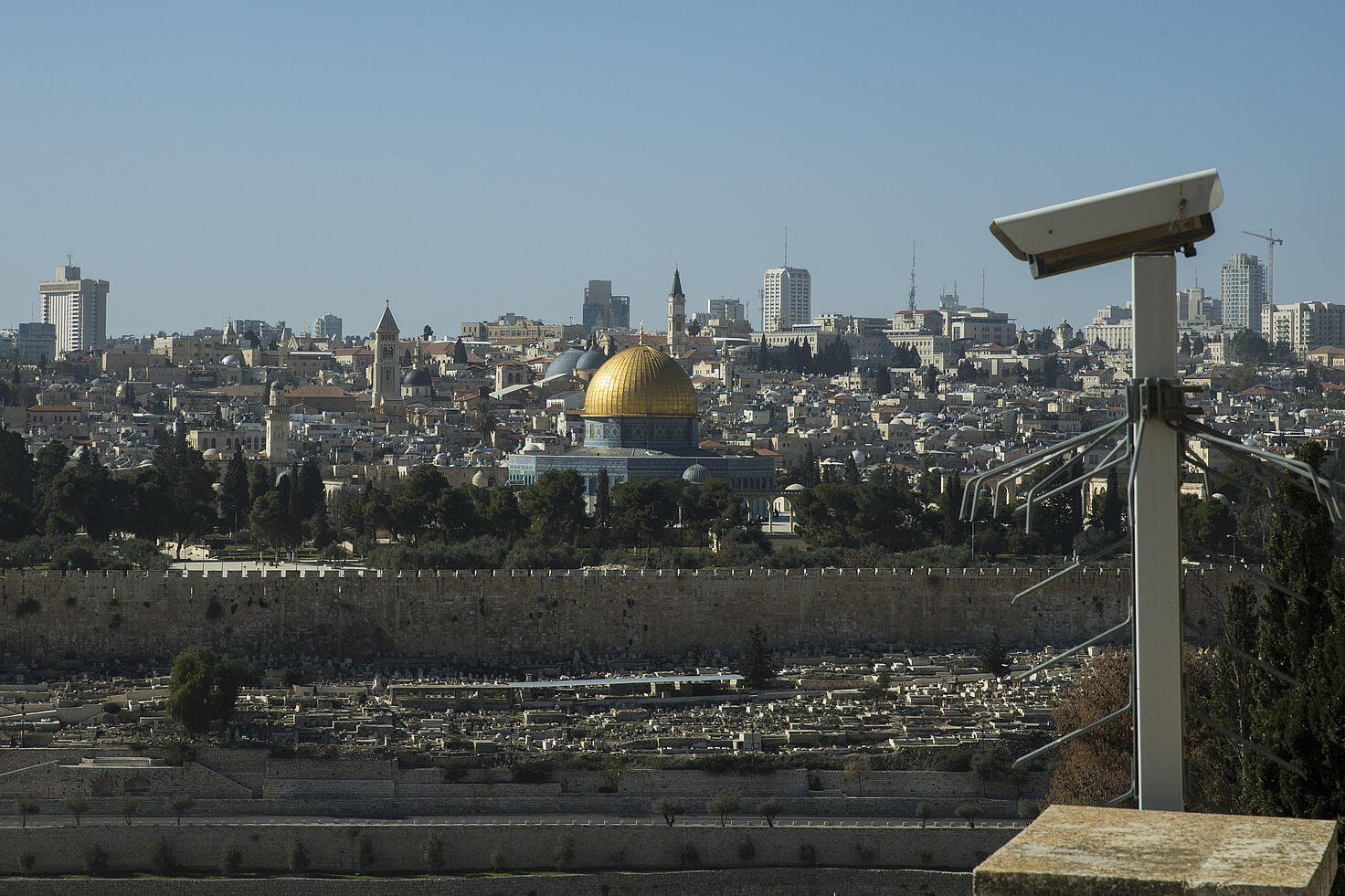 Cámara de seguridad en Israel que se utiliza para afinzar el apartheid contra palestinos