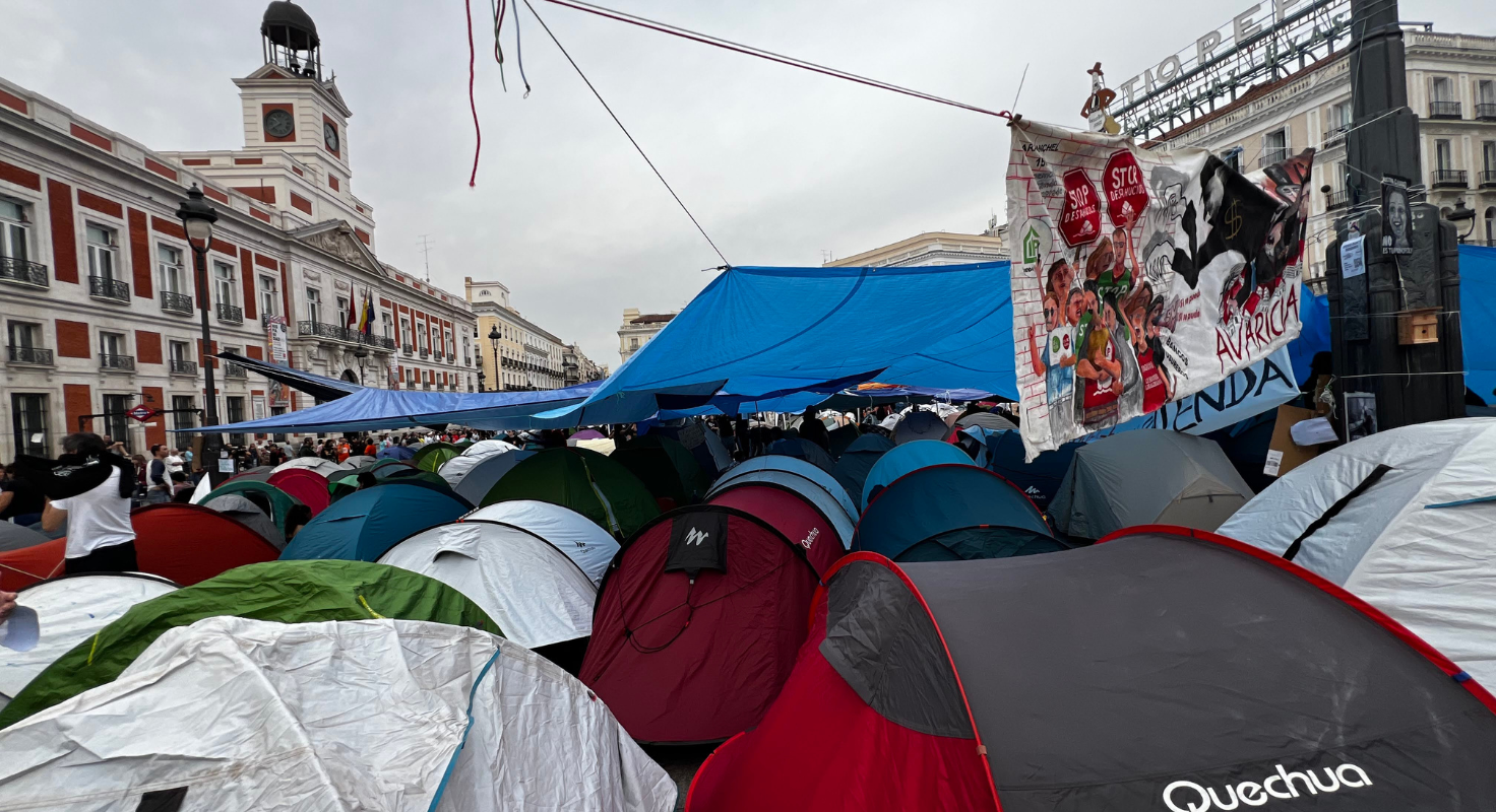 Acampada por la vivienda en Sol