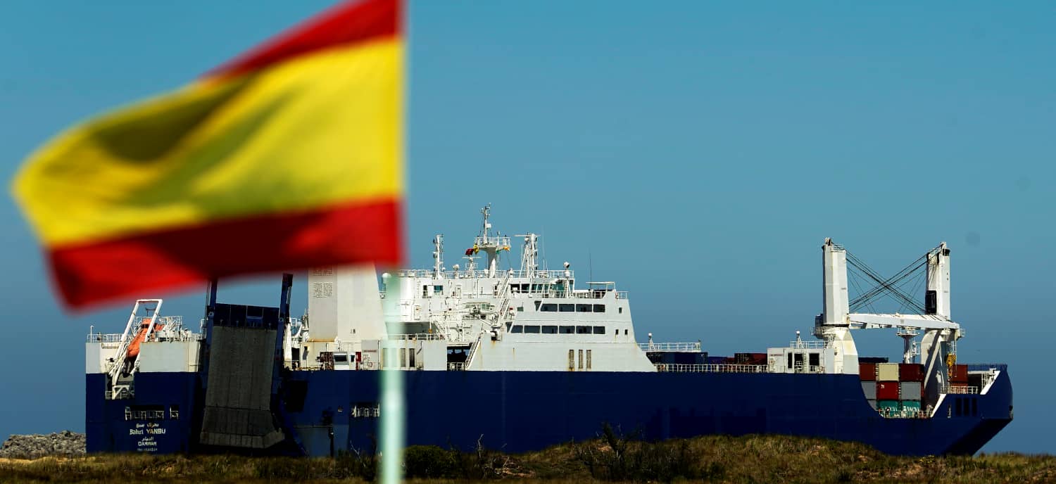 otografía del barco saudí de la muerte Bahri Yanbu, que en los últimos años ha hecho varias escalas en el puerto de Sagunto, Valencia