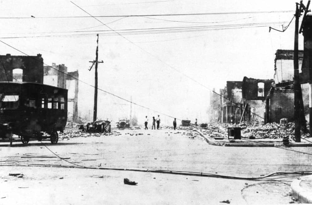Greenwood en ruinas tras la masacre