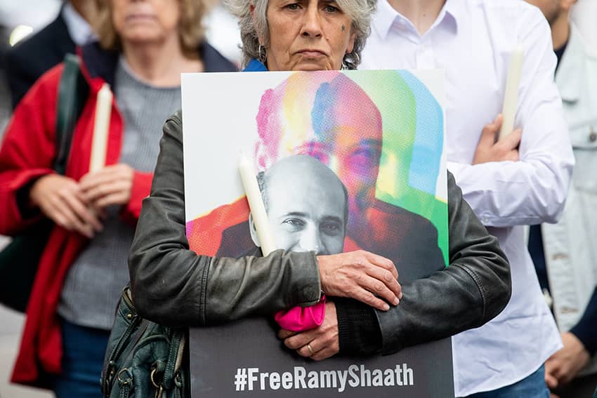 Activistas de Amnistía Internacional se movilizaron en numerosos países del mundo para pedir la liberación de Ramy Shaath