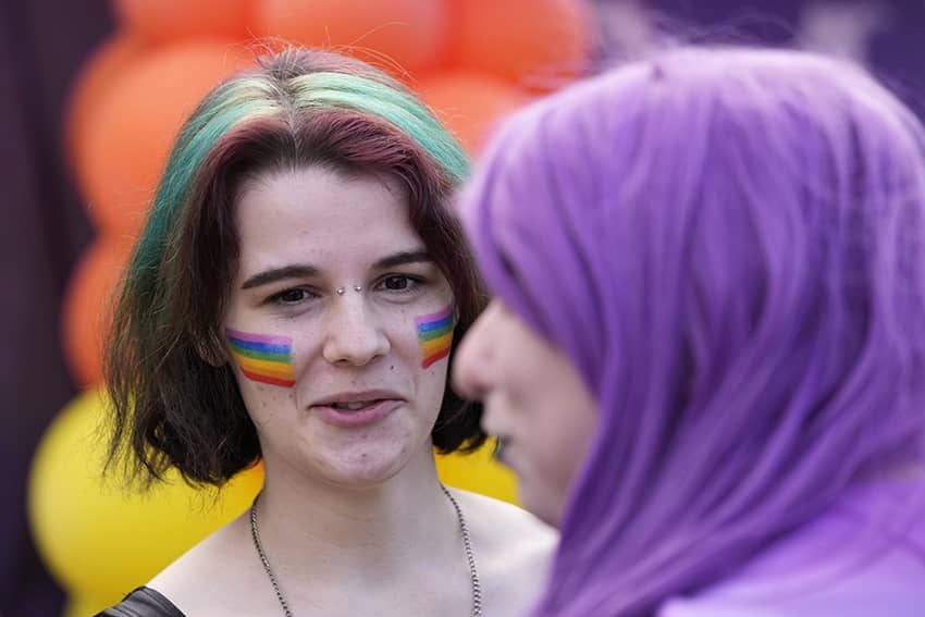 Se deben respetar los derechos humanos del colectivo LGBTI, garantizando la igualdad y no discriminación