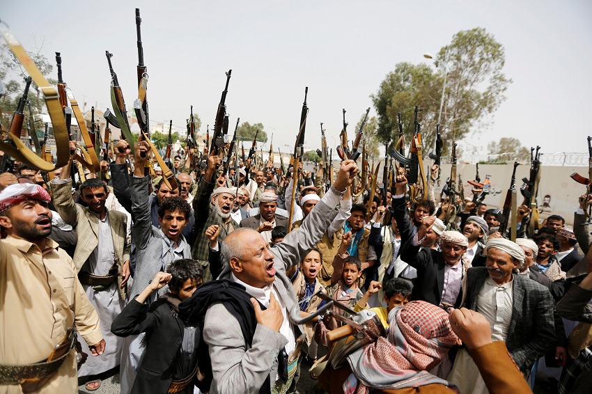Miembros leales a los huzíes en Yemen