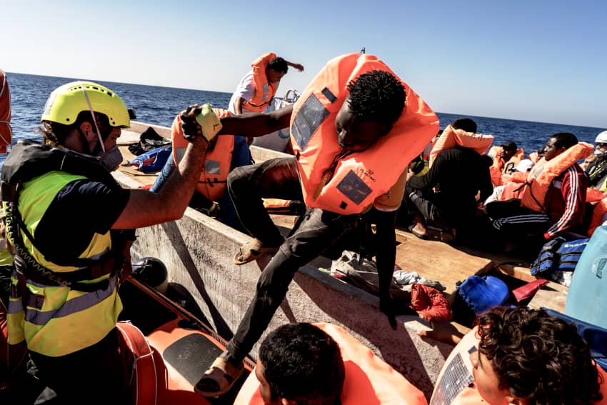 Rescate de personas migrantes en el mar Mediterráneo