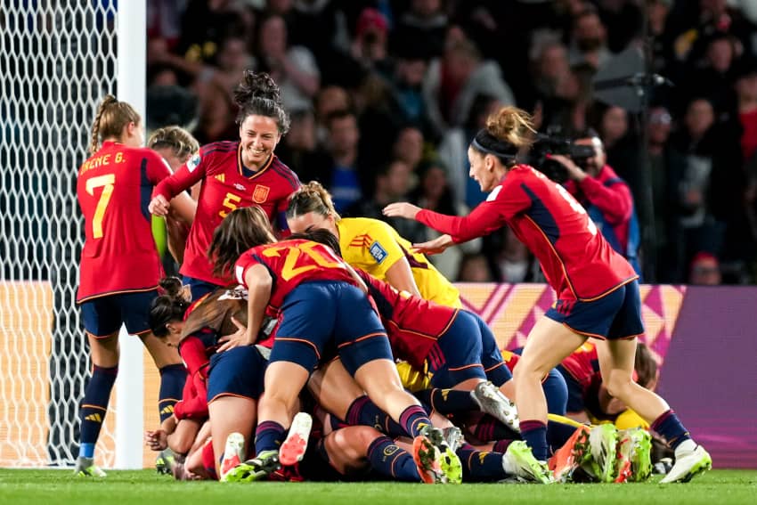 Las jugadoras españolas celebran su victoria en la final de la Copa Mundial Femenina de la FIFA 2023