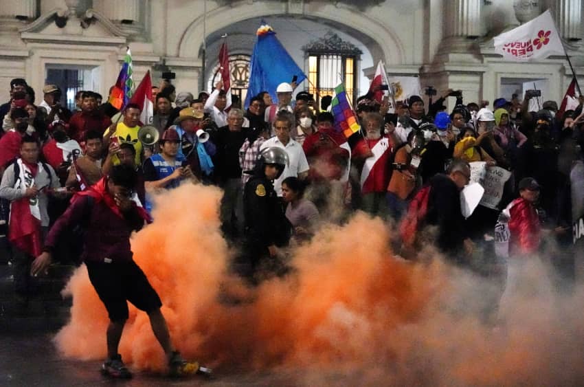 Protestas en Perú: un análisis detallado del suministro internacional de armas