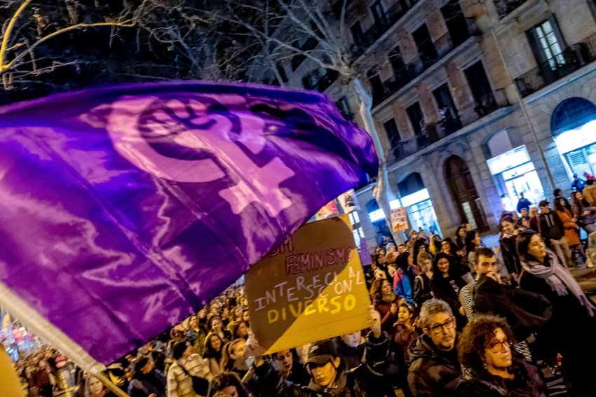 Manifestación a favor de los derechos de las mujeres y la niñas