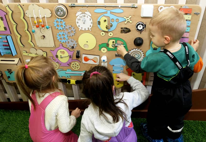 Juegos infantiles. Crisis educativa en la Ucrania ocupada