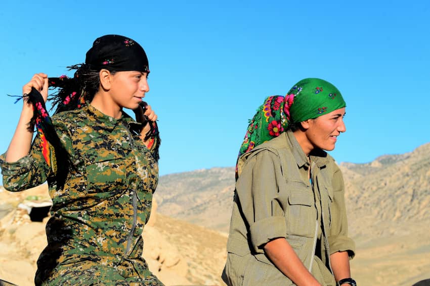 Mujeres en combate