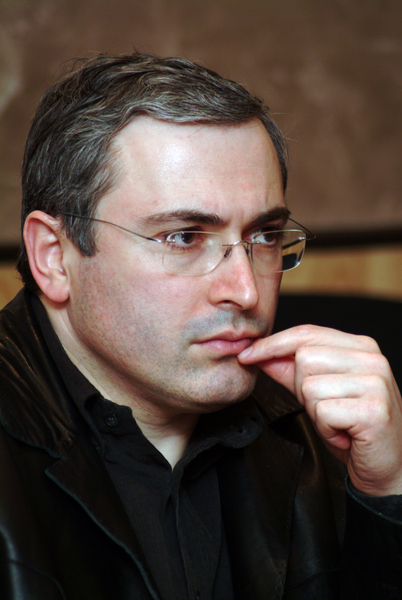 Mikhail Khojorkovskii alternativo